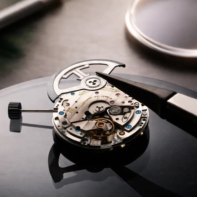 Desmontaje de movimiento de reloj